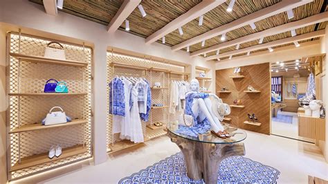 negozio louis vuitton mikonos|Louis Vuitton Mykonos Zuma store, Greece.